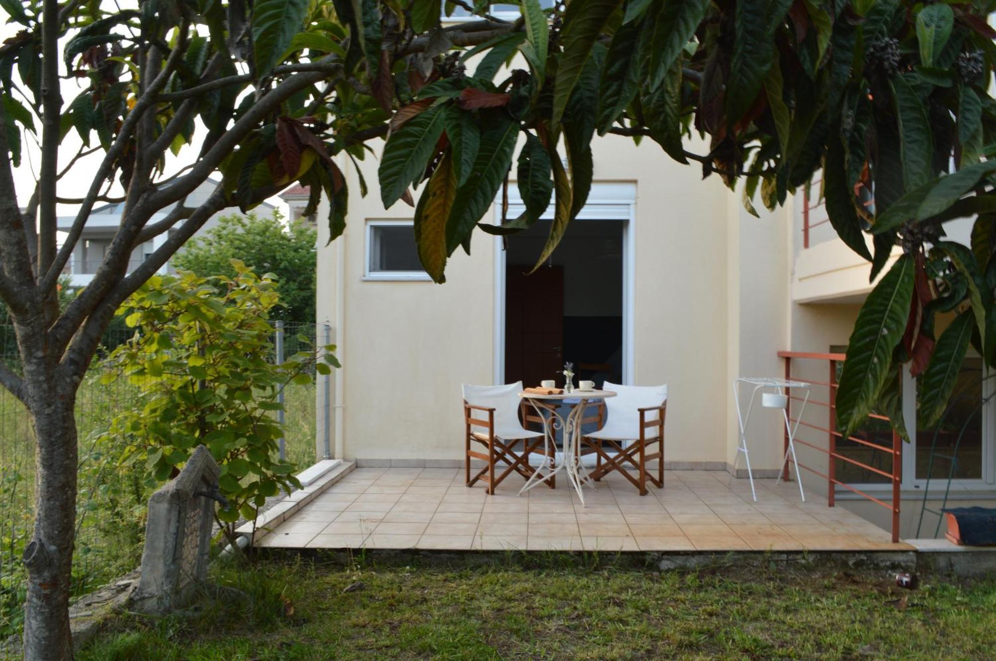 Sunny Retreat With A Garden Terrace Private Room Ioánina Exterior foto